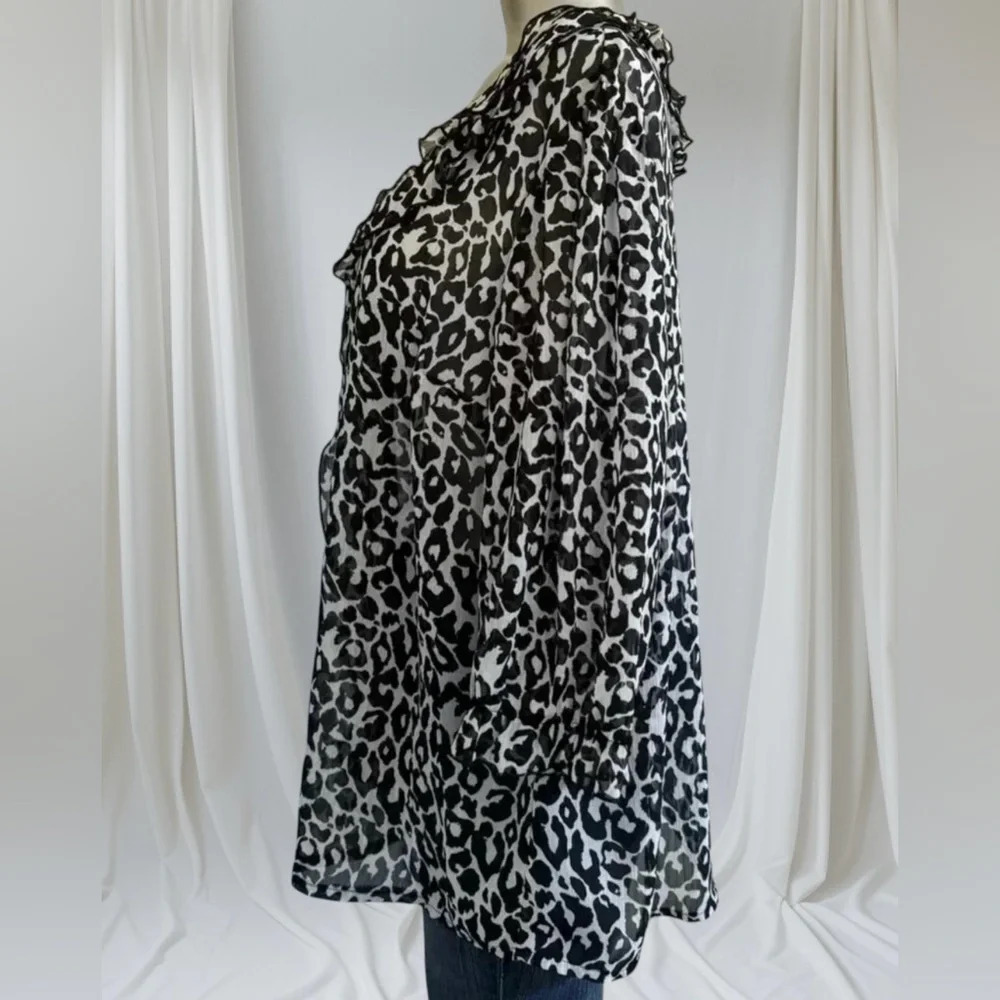 ✅Plus Size Pullover Ruffles Blouse - Picture 6 of 13